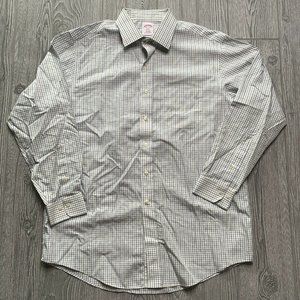 Brooks Brothers Dress Shirt Size 16.5-4/5 Non Iron